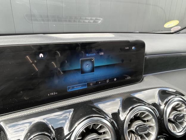 MERCEDES-BENZ Classe A 180 d AMG Line  