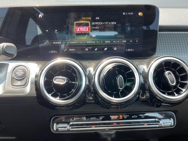 MERCEDES-BENZ GLB 200 d  