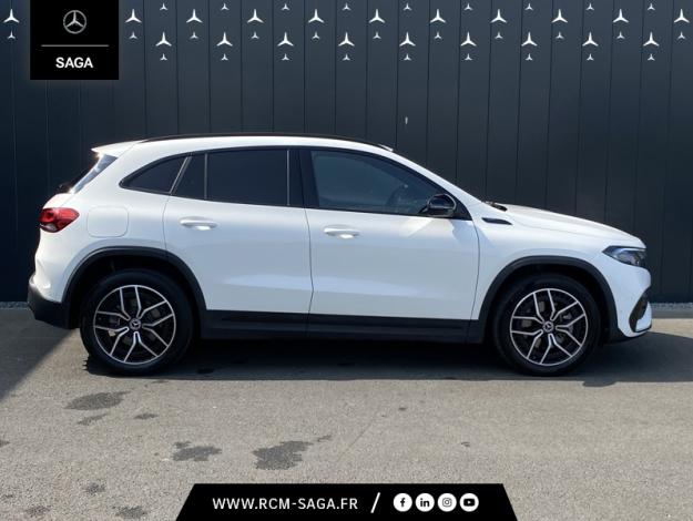 MERCEDES-BENZ EQA 250 AMG Line  