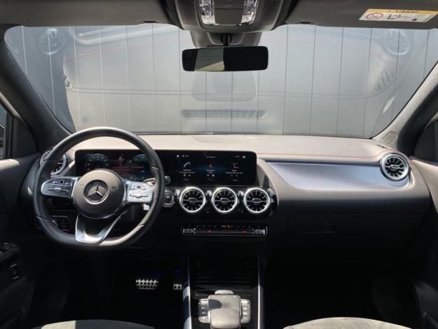 MERCEDES-BENZ EQA 250 AMG Line  