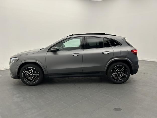 MERCEDES-BENZ GLA 200 d AMG Line  GLA 200 d AMG Line