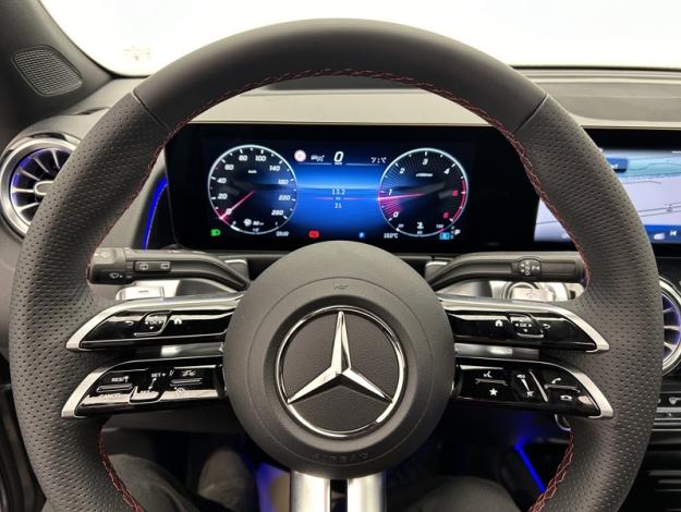 MERCEDES-BENZ GLB 200 d AMG Line  GLB 200 d AMG Line
