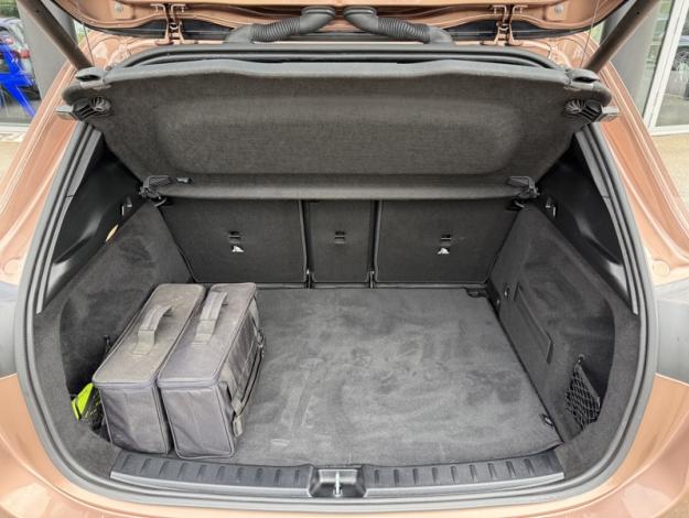 MERCEDES-BENZ GLA 250 e Progressive Line  