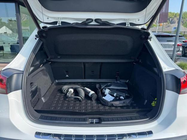 MERCEDES-BENZ EQA EQA 250
