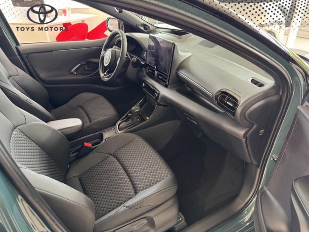 TOYOTA Yaris Hybride Hybride 130h Collection  YARIS HYBRIDE 130H COLLEC TECHNO MY25