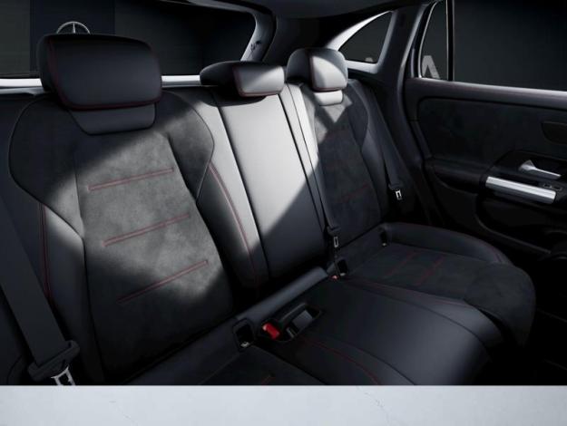 MERCEDES-BENZ GLA-Klasse GLA 180 d AMG Line