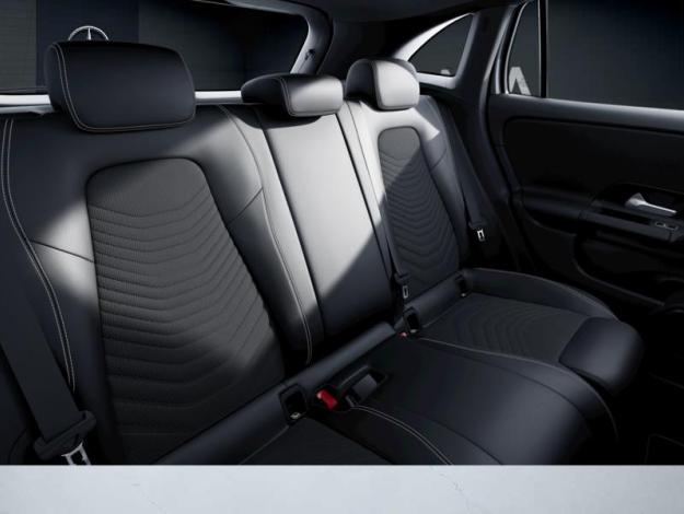 MERCEDES-BENZ GLA-Klasse GLA 180 Style Edition