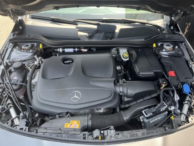 MERCEDES-BENZ CLA Shooting Brake  180 SB BUSINESS EDITION  