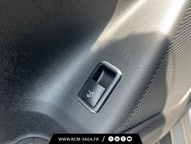 MERCEDES-BENZ GLA 200 d Sensation  