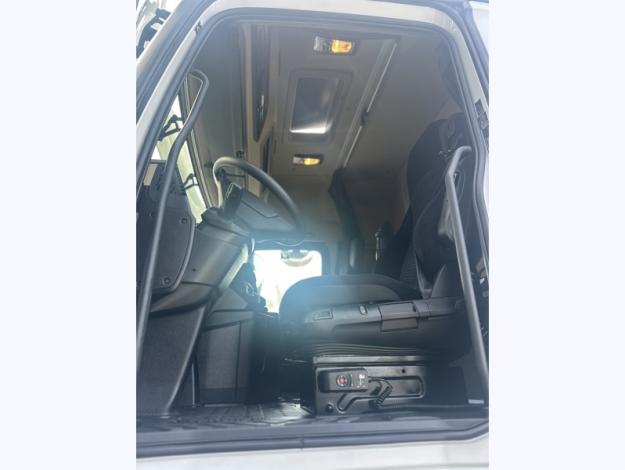 MERCEDES-BENZ Actros 1845 LS 4x2 BigSpace 2.50M  