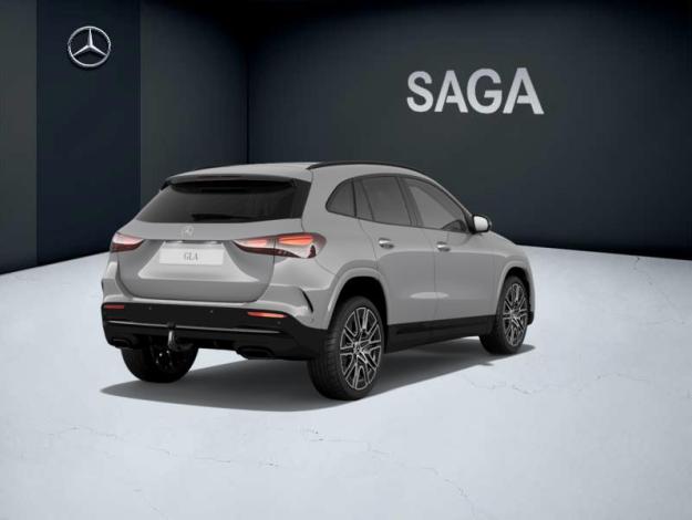 MERCEDES-BENZ GLA 180   