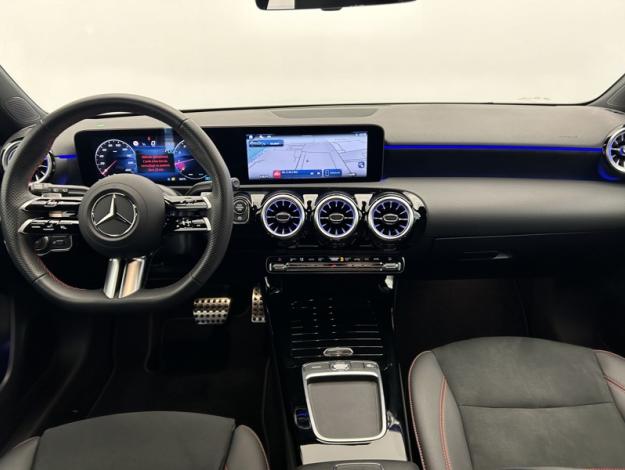 MERCEDES-BENZ Classe A 180 AMG Line  
