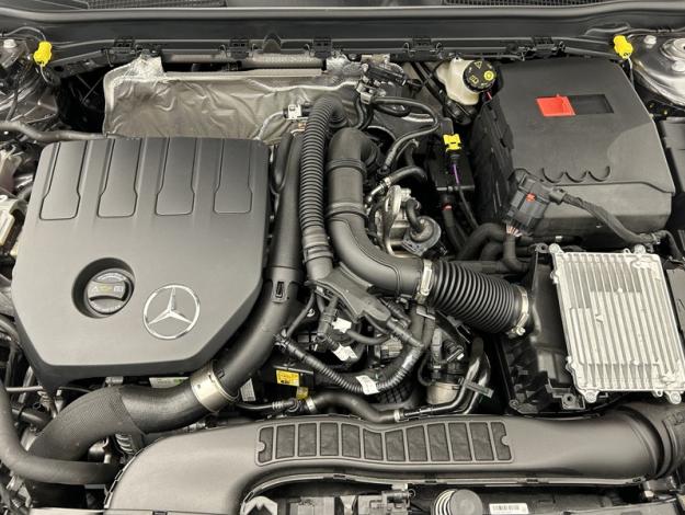MERCEDES-BENZ Classe A 180 AMG Line  