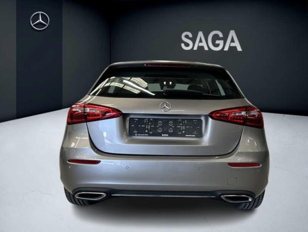 MERCEDES-BENZ Classe A A 180 Compacte