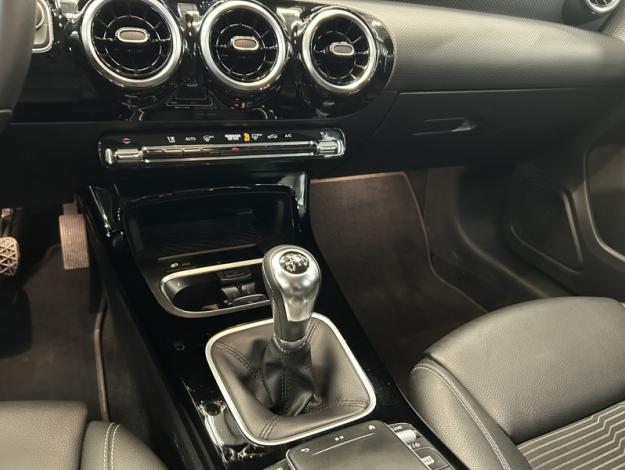 MERCEDES-BENZ Classe A A 180 Compacte