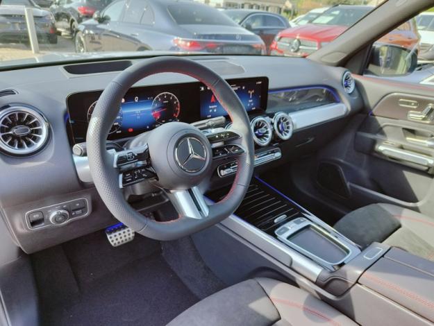MERCEDES-BENZ GLB 200 d AMG Line - SAGA Huy (+32 85 23 69 00) 