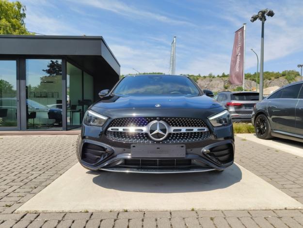MERCEDES-BENZ GLA 180 d AMG Line - SAGA Huy (+32 85 23 69 00) 