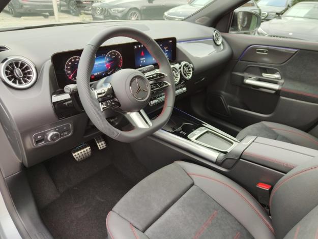 MERCEDES-BENZ GLA 180 d AMG Line - SAGA Huy (+32 85 23 69 00) 