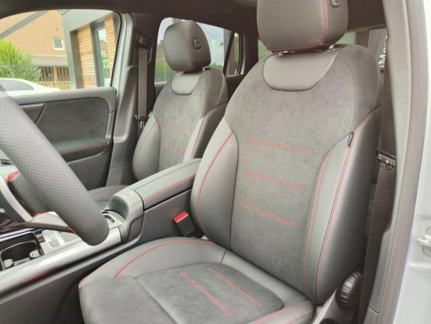 MERCEDES-BENZ GLA 180 d AMG Line - SAGA Huy (+32 85 23 69 00) 