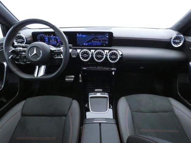 MERCEDES-BENZ Classe A 200 d AMG Line  