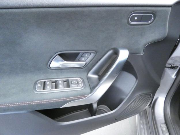 MERCEDES-BENZ Classe A 200 d AMG Line  