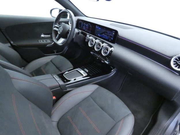 MERCEDES-BENZ Classe A 200 d AMG Line  