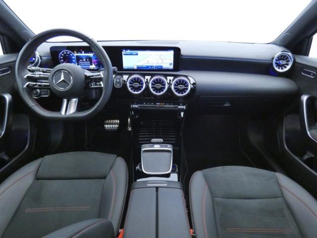 MERCEDES-BENZ Classe A 180 d AMG Line  