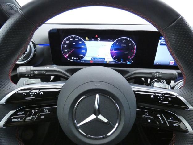 MERCEDES-BENZ Classe A 180 d AMG Line  