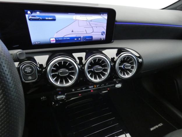 MERCEDES-BENZ Classe A 180 d AMG Line  
