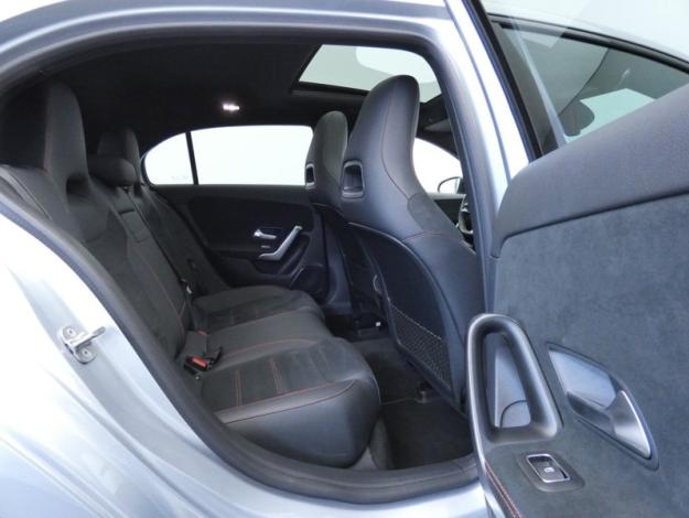 MERCEDES-BENZ Classe A 180 d AMG Line  