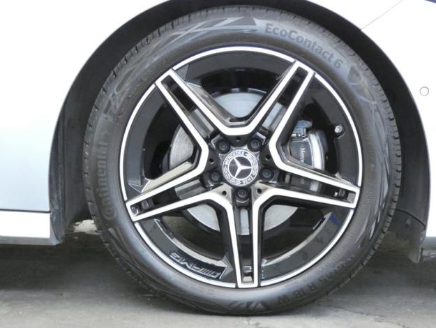 MERCEDES-BENZ Classe A 180 d AMG Line  