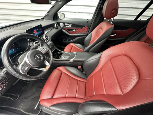 MERCEDES-BENZ GLC SUV GLC 300 4MATIC SUV AMG Line  