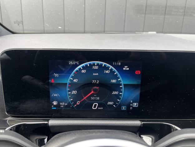MERCEDES-BENZ GLA 200 d Progressive Line  