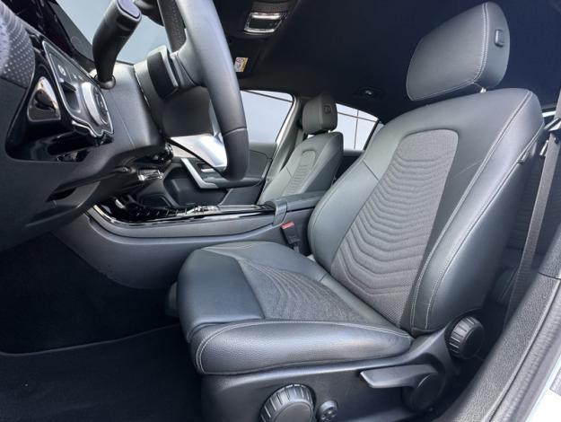 MERCEDES-BENZ Classe A 180 Progressive Line  