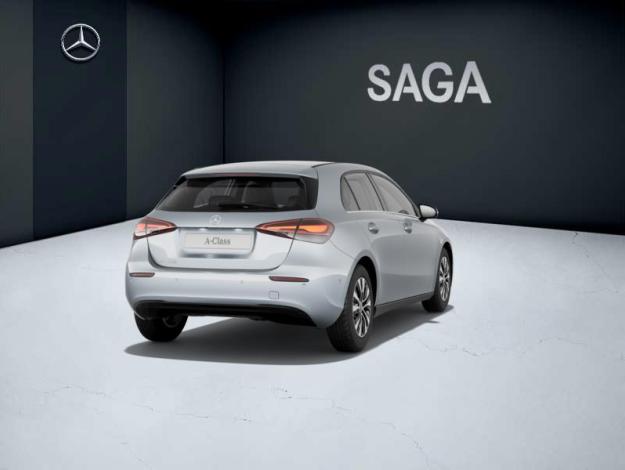 MERCEDES-BENZ A-Klasse A 180 Essential Line