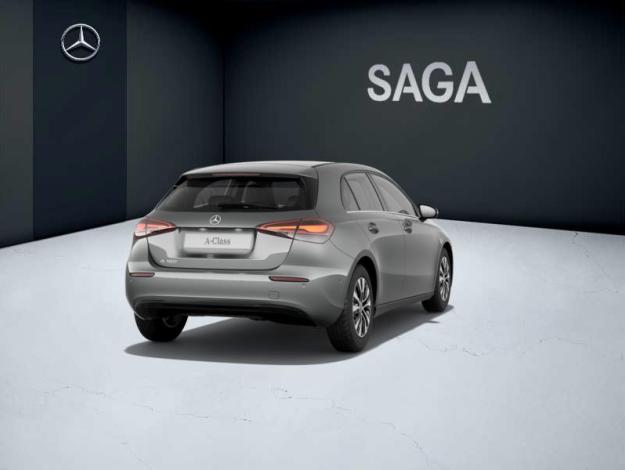 MERCEDES-BENZ A-Klasse A 180 Essential Line