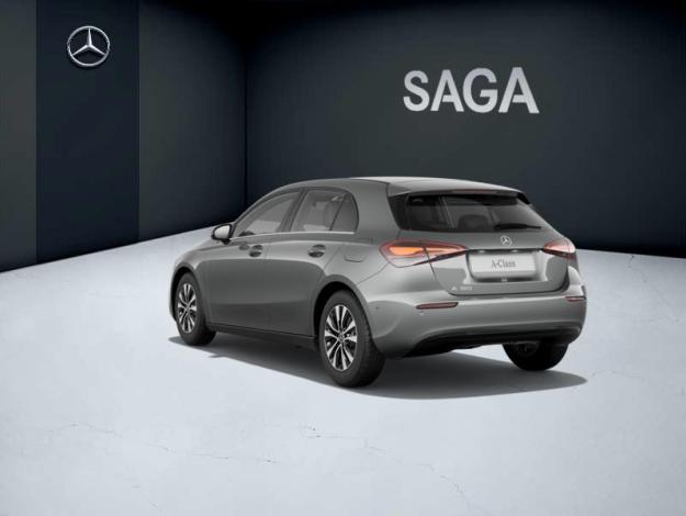 MERCEDES-BENZ A-Klasse A 180 Essential Line