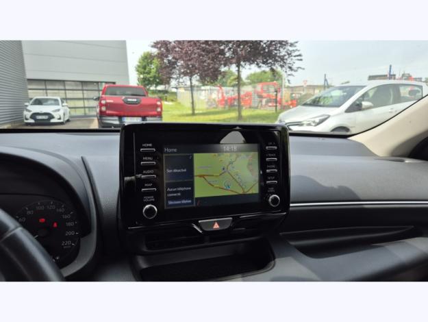 TOYOTA Yaris 120 VVT-i Dynamic Business  