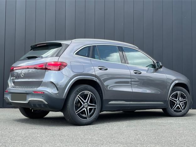 MERCEDES-BENZ EQA 250+ AMG Line  