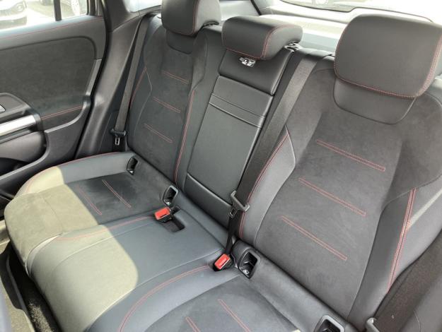 MERCEDES-BENZ EQA 250+ AMG Line  