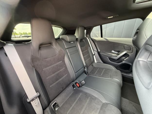 MERCEDES-BENZ CLA Shooting Brake CLA 200 d Shooting Brake AMG Exclusive Design  CLA 200 d Shooting Brake AMG Exclusive Design