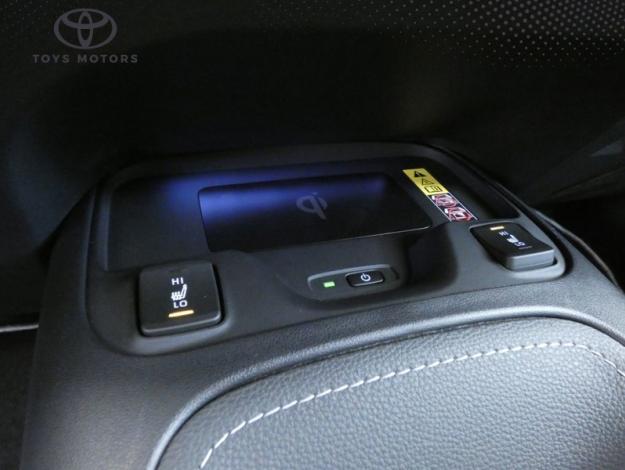 TOYOTA Corolla Hybride 1.8L 140h Design  