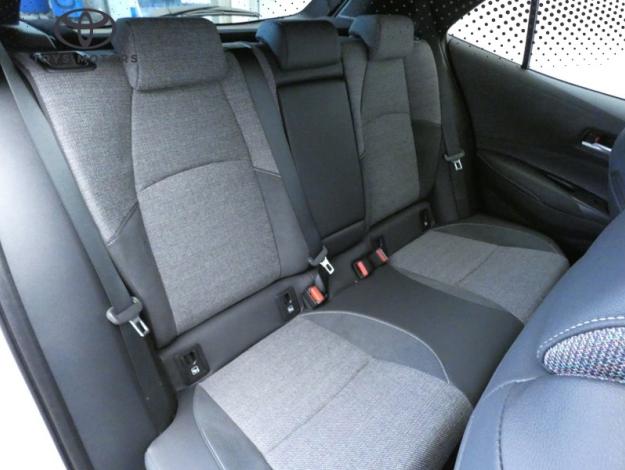TOYOTA Corolla Hybride 1.8L 140h Design  