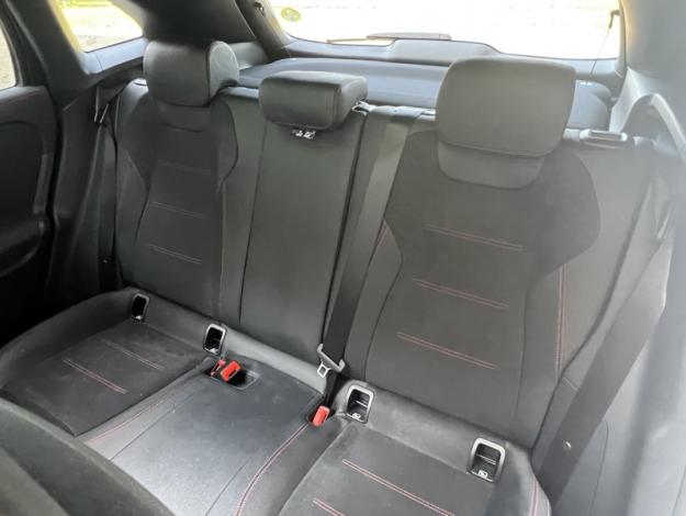 MERCEDES-BENZ GLA 200 d AMG Line  