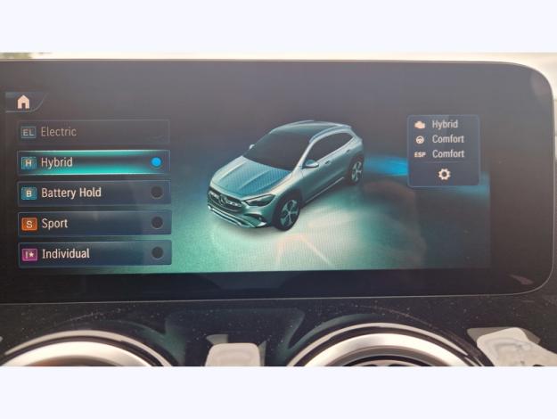 MERCEDES-BENZ GLA 250 e Hybrid EQ AMG Line  GLA 250 e Hybrid EQ AMG Line