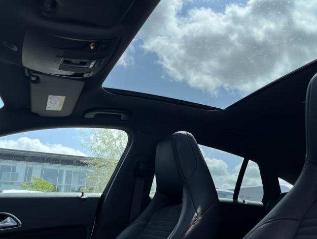 MERCEDES-BENZ CLA Shooting Brake CLA 220 d SB Fascination  