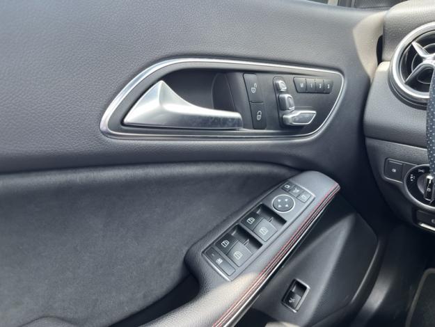 MERCEDES-BENZ CLA Shooting Brake CLA 220 d SB Fascination  