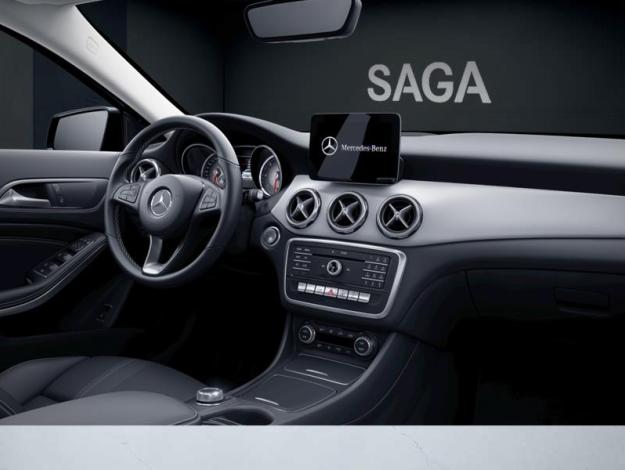 MERCEDES-BENZ GLA 180 d Sensation  