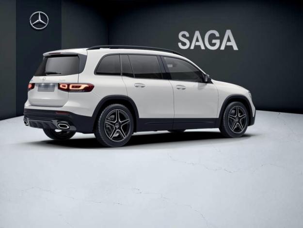 MERCEDES-BENZ GLB 250 4MATIC AMG Line Launch Edition  