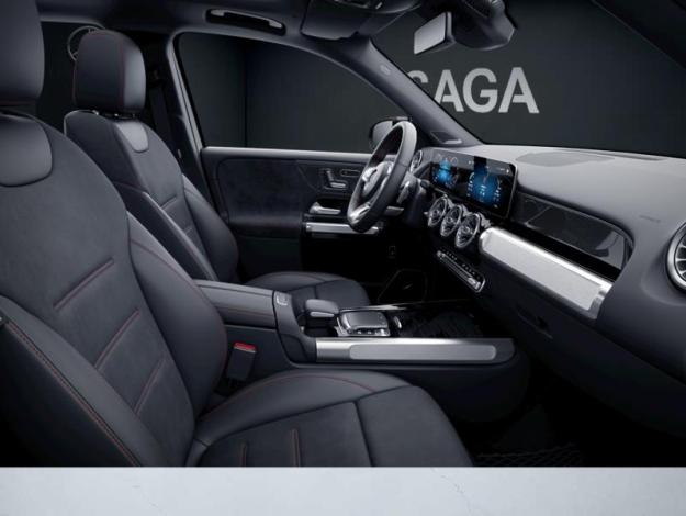 MERCEDES-BENZ GLB 250 4MATIC AMG Line Launch Edition  